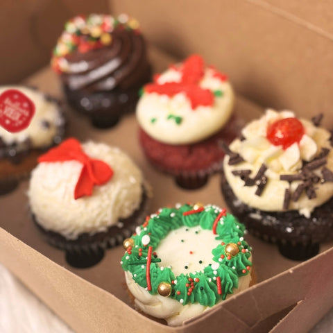 Box of 6 Holiday Cupcakes ❄️