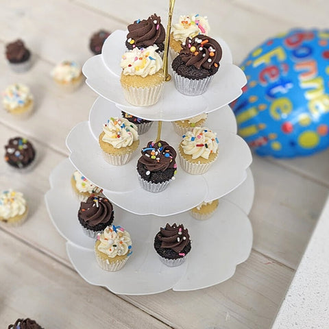 Assortiment de 36 mini cupcakes festifs