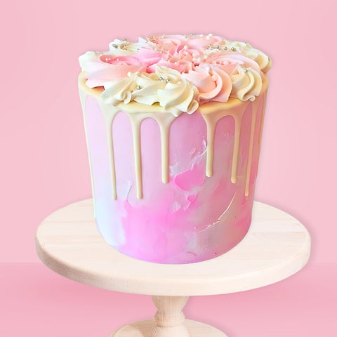 Gâteau Effet Nuage Rose avec Coulis