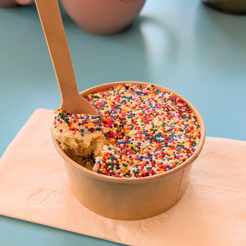 Le Dot Cake
