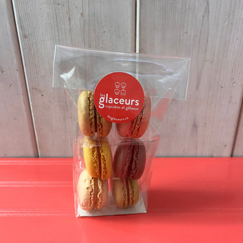 Pack of 6 assorted macaroons