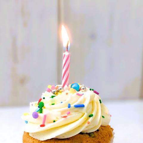 Box of 12 Cupcakes - Birthday